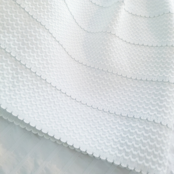 3/$45 H&M | White Elastic Bubble Mini Skirt High Waisted - Picture 5 of 6